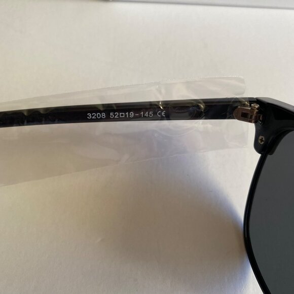 Polarized Photochromatic sunglasses - Picture 6 of 6